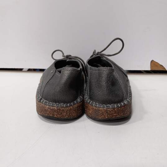 Birkenstock Unisex Adults Low Cut Gray Metallic Lace Up Sneaker Size L7/M4 image number 4