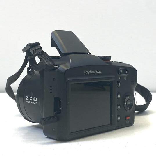 Kodak EasyShare Z5010 14.0MP Digital Bridge Camera image number 3