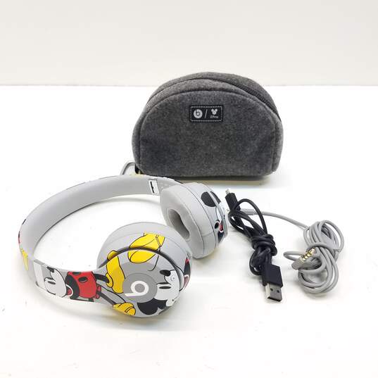 Beats by Dr.dre Solo3 Wireless Mickey Mouse 90th Anniversary Edition  Headphones with Case