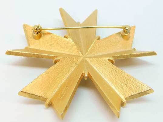Vintage Crown Trifari Brushed Gold Tone Maltese Cross 22.5g image number 3