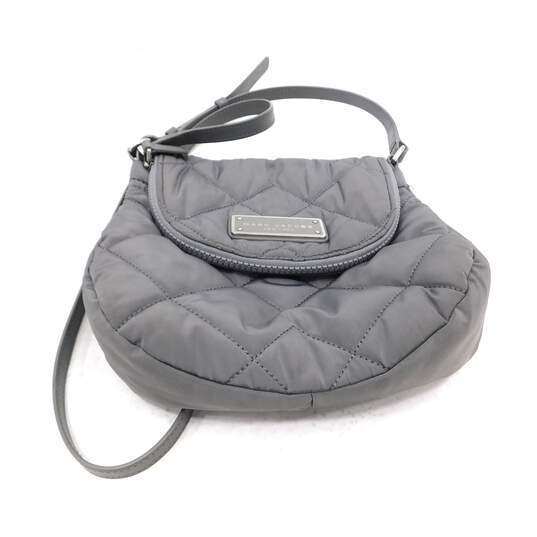 Marc Jacobs Gray Quilted Natasha Crossbody Messenger Women's Bag Purse with COA image number 5