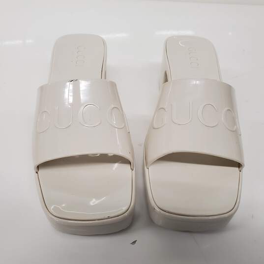 Gucci White Rubber Logo Platform Slides Women's Size 6.5 image number 3