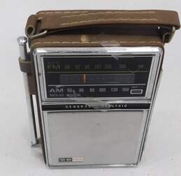 Vintage General Electric Portable Radio 7-2877f am/fm