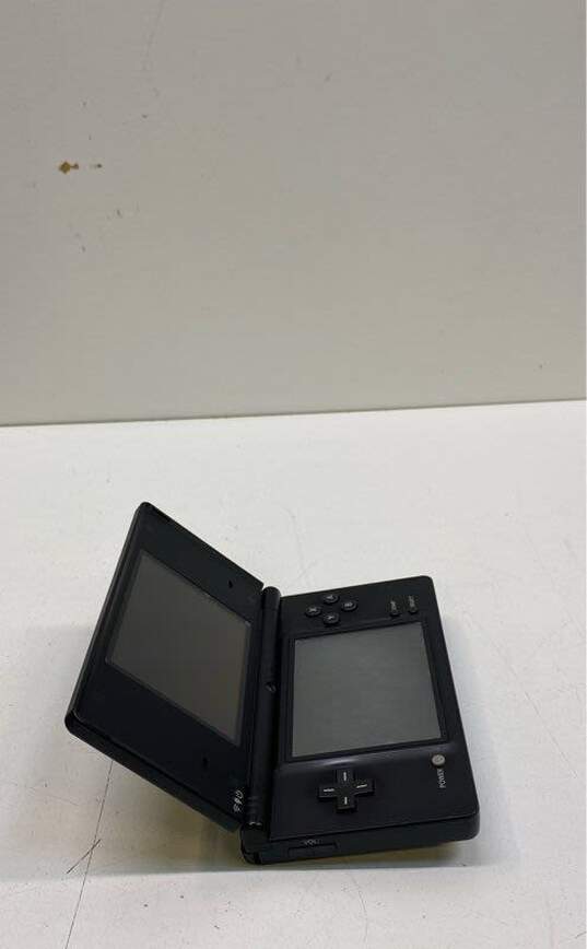 Nintendo DSi- Black For Parts/Repair image number 3