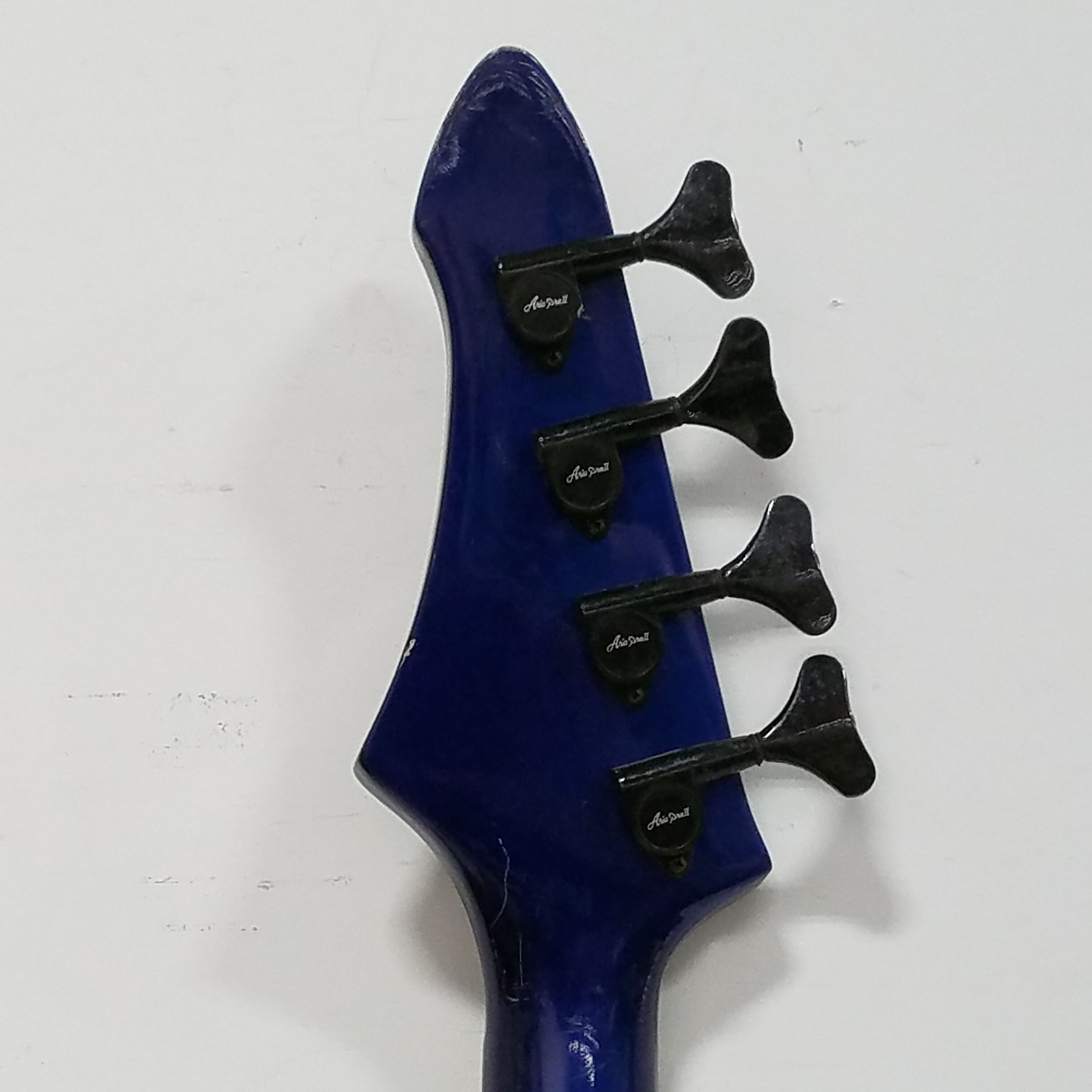 Electric Bass Guitar- Aria Pro II MAB 20 - MAGNA Series - Electric Deep  Blue Guitar