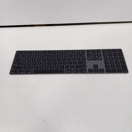 Apple Magic Black Keyboard With Numeric Keypad/Keyboard Model A1843 image number 1