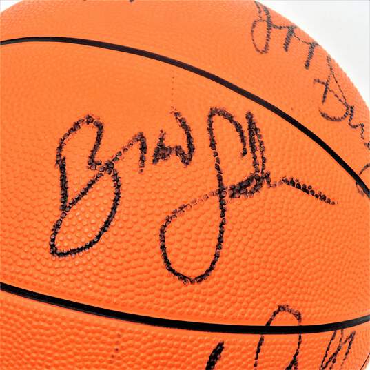 1990-91 Milwaukee Bucks Team Signed Basketball image number 6