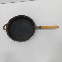 Cast Iron Fry Pan With Wood Handle