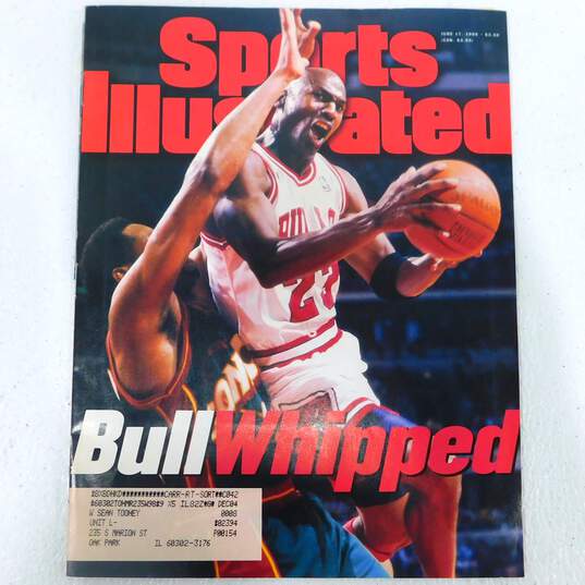 4 Michael Jordan Media Publications Chicago Bulls image number 4