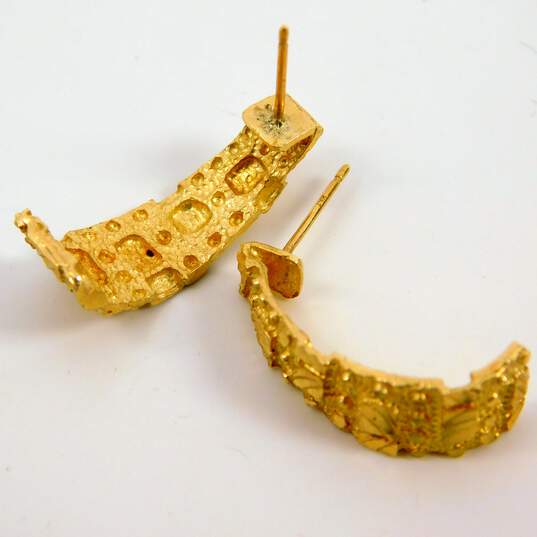 14K Yellow Gold Rustic Textured J Hoop Post Earrings 4.5g image number 4