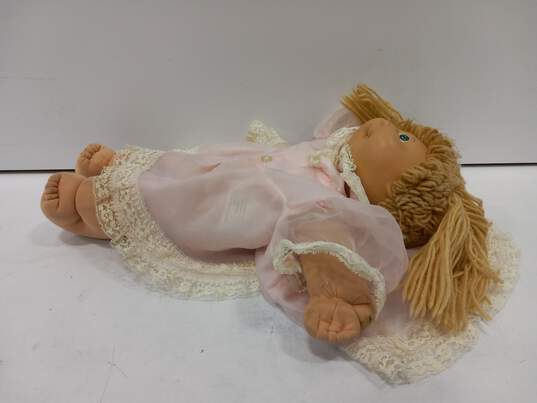 Vintage Cabbage Patch Girl Doll image number 2