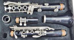 Vito Brand B Flat Clarinets w/ Hard Cases and Accessories (Set of 2) alternative image