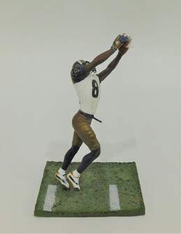 2005 McFarlane Holt Rams NFL Football Figure