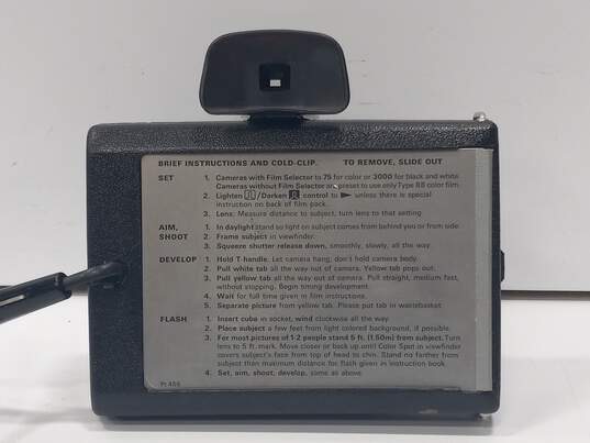 Vintage Polaroid Land Square Shooter 2 Instant Camera in Case image number 3