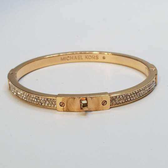 Michael Kors Gold Tone Crystal Hinged Bangle 7 5/8inch Bracelet 23.0g image number 1