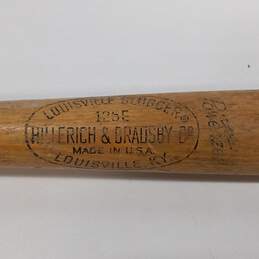 Vintage Louisville Slugger 125E Wooden Hillerich & Bradsby Co. Baseball/Softball Bat alternative image