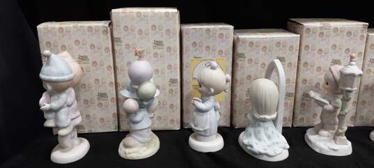Bundle of Assorted Precious Moments Figurines In Box image number 3