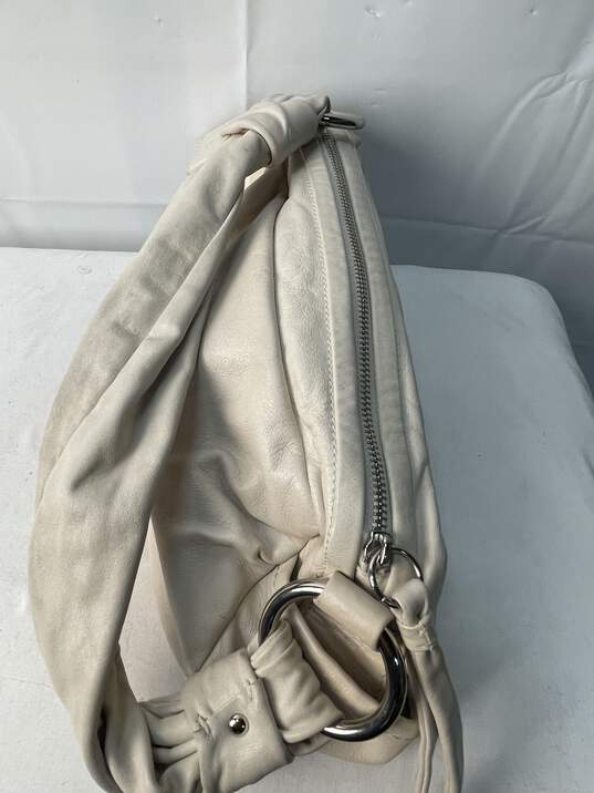 Certified Authentic Coach Beige/Cream Hobo Bag image number 4