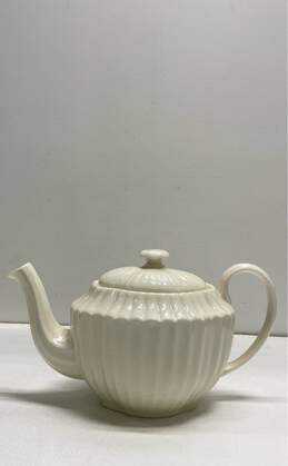 I. Godinger & Co. Tea Pot with 2 Creamers 3pc Ceramic Ivory White Tableware alternative image