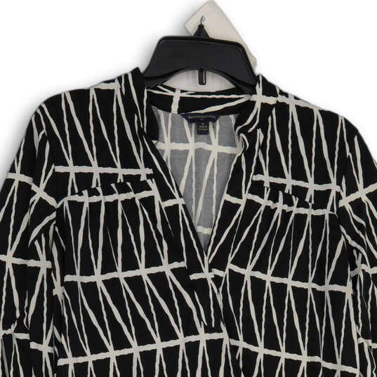 Women's Black White Printed Long Sleeve Split Neck Shift Dress Size Medium image number 3