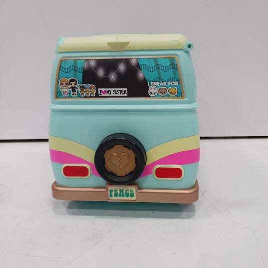 LOL Surprise Grill & Groove Food Truck Toy image number 3