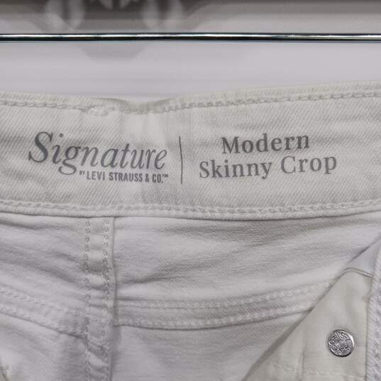 Women's Levi Modern Skinny Crop Jeans Sz 10 image number 4