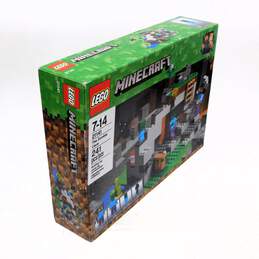 Sealed Lego Minecraft 21141 The Zombie Cave Building Toy Set alternative image
