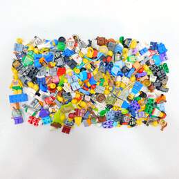 9.2 Oz. LEGO Miscellaneous Minifigures Bulk Lot