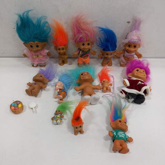 Bundle of Assorted Troll Dolls w/ Accessories image number 1