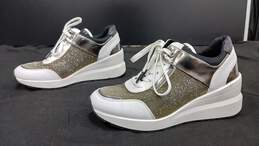 Women's White, Gold Tone & Silver Tone Michael Kors Shoes Size 7.5 alternative image