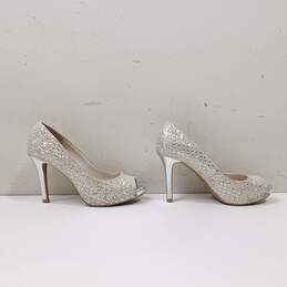 Audrey Brooke Ladies Silver Heels Size 6 alternative image