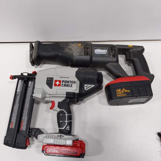 Bundle of 2 Assorted Power Tools image number 7