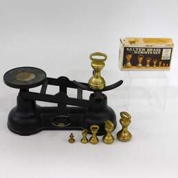 VTG Salter Staffordshire Black Cast Iron Scale & Brass Imperial Weight Set