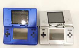 1 of 1 Nintendo DS Consoles For Parts or Repair