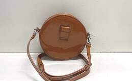 Carel Patent Leather Circle Logo Handbag Cognac alternative image