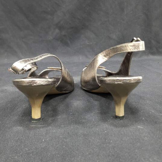 J. Renee Classic Metallic Nappa L Taupe Heels Size 9M IOB image number 5
