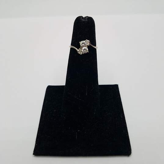 14k White Gold Cubic Zirconia Sz 4 Ring 1.4g image number 5