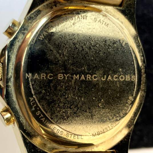 Designer Marc Jacobs Gold-Tone Chain Strap Analog Dial Chronograph Wristwatch image number 3