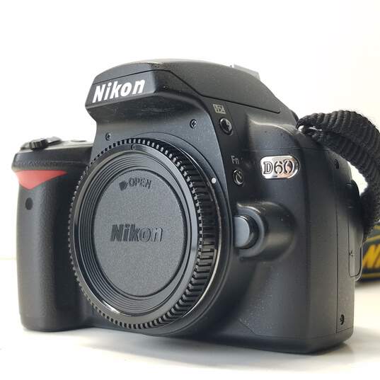 Nikon D60 10.2MP Digital SLR Camera with 18-55mm Lens image number 2