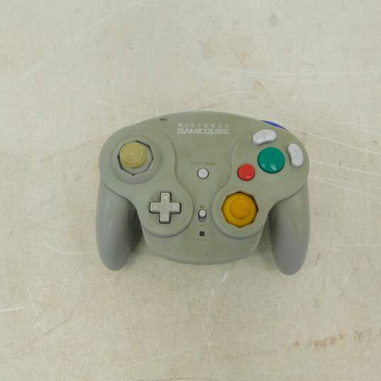 6 Nintendo GameCube Wavebird Controller image number 6