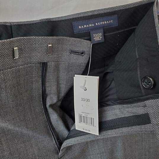 NWT Banana Republic Dress Pants Mens 33x30 Flat Front Gray Tailored Slim Fit image number 2
