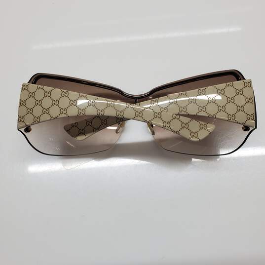 Gucci GG Monogram Gradient Shield Sunglasses AUTHENTICATED image number 3