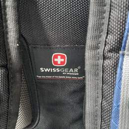 Swiss Gear Blue/Black/Gray/Red 17 Inch Laptop Backpack alternative image