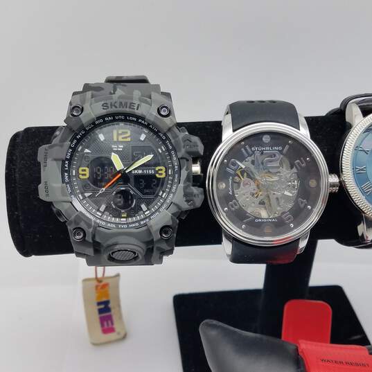 Mixed Band Models Men's Automatic and Quartz Sports Watch Collection Five image number 3