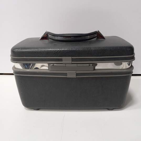Vintage Samsonite Gray Hard Plastic Luggage image number 5