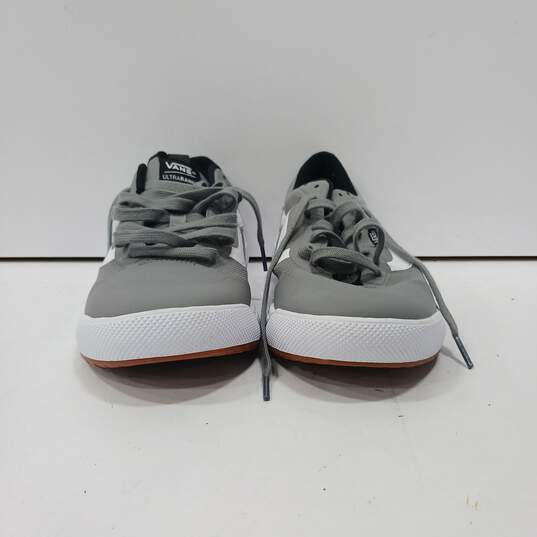 Men's Ulta Range Cush Grey Low-Cut Shoes Size 9 image number 1