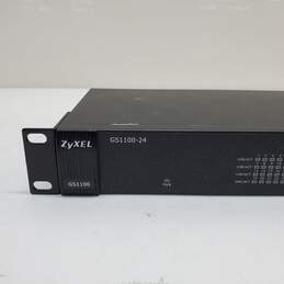 ZyXel GS1100-24 Port Gigabit Rack-Mountable Ethernet Switch Untested alternative image