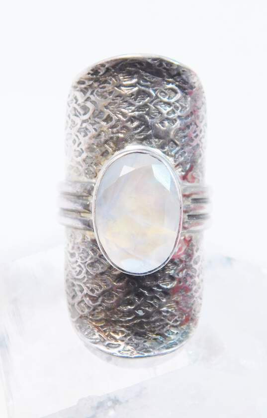 PTI India 925 Moonstone Faceted Oval Ridged Band Textured Saddle Long Ring 13g image number 4