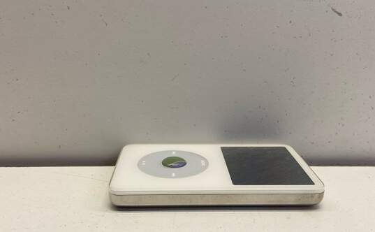Apple iPod (5th Generation) A1136 (30GB) image number 5