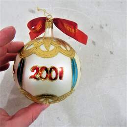 Vintage Waterford Holiday Heirlooms 2001 / 2002 New Year's Cel Ball Ornament alternative image